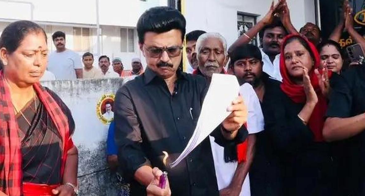 நாளை வீடுகளில் கருப்புக் கொடி போராட்டம்- ஸ்டாலின்